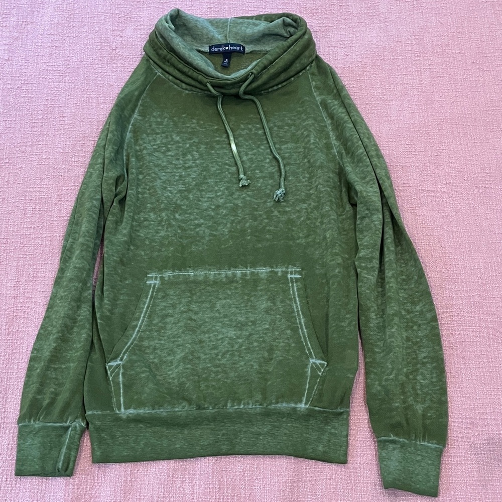 Derek Heart Small Wm’s Olive Green Acid Wash High Neck Sweatshirt